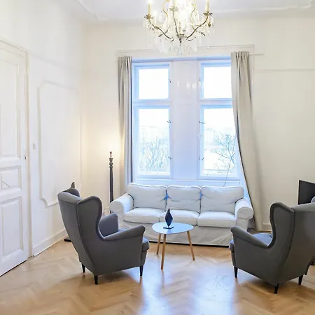 Pelicanstay In Buda Historical District Budapest