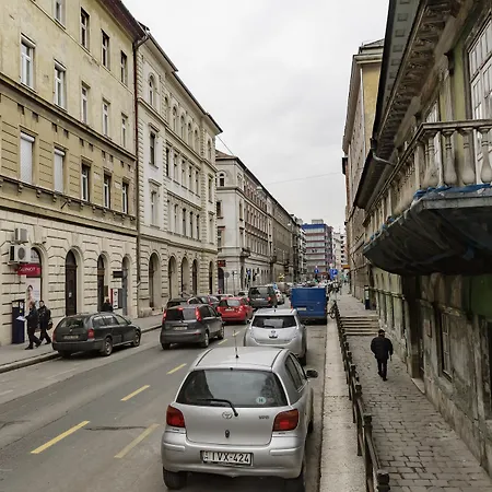 Pelicanstay In Buda Historical District Budapest